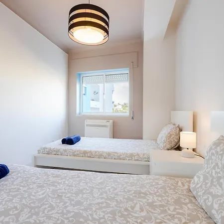 Max Crib - Seafront 2 Bedroom With Ac And Private Parking In * Armação de Pêra